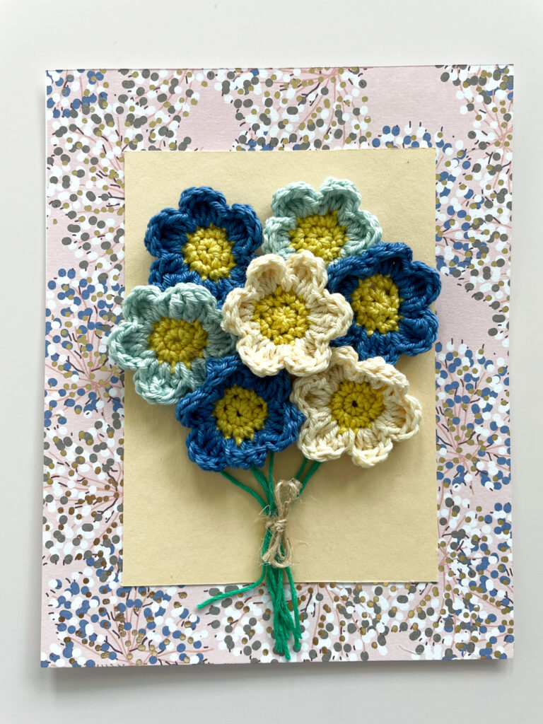 diy card with easy crochet flowers