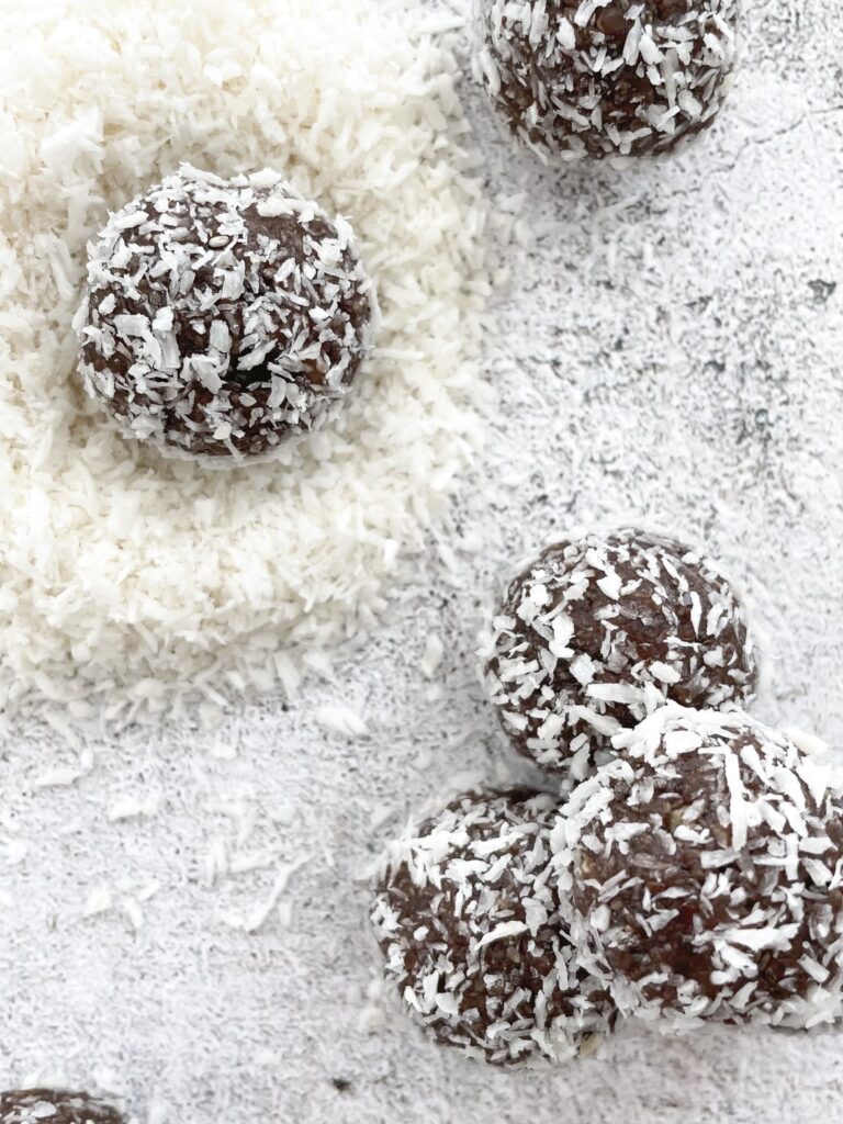 Healthy no-bake Energy Balls with Shredded Coconut (plant-based)